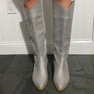 T swift cowgirl boots